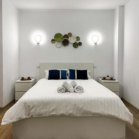 Superior One Bedroom Apartment Unirii Square Bukarest Exterior foto